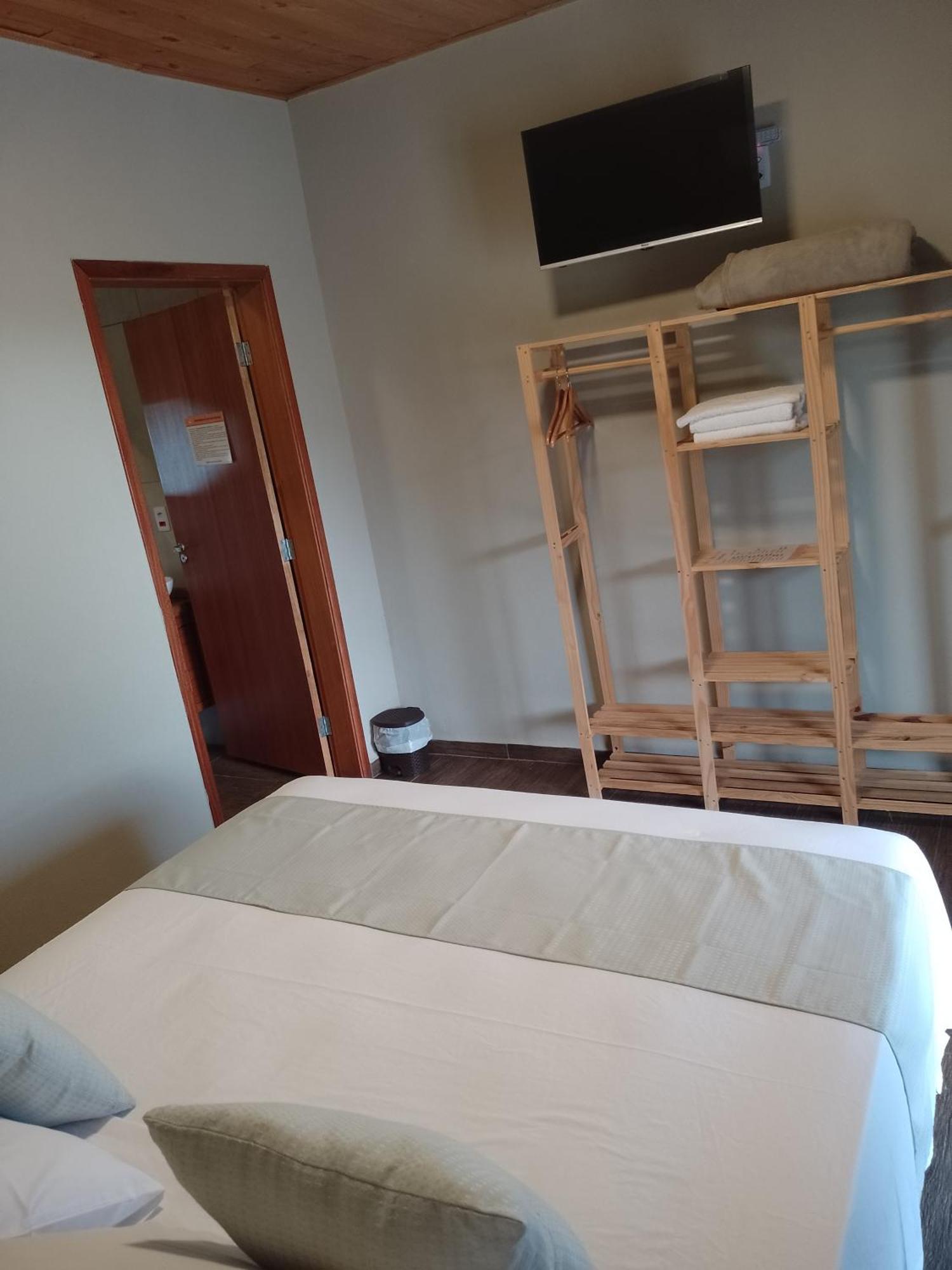 Pousada Solar Da Canastra Delfinópolis Habitación foto
